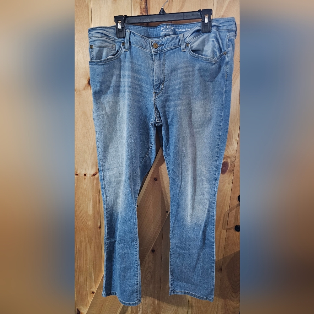 Levi jeans